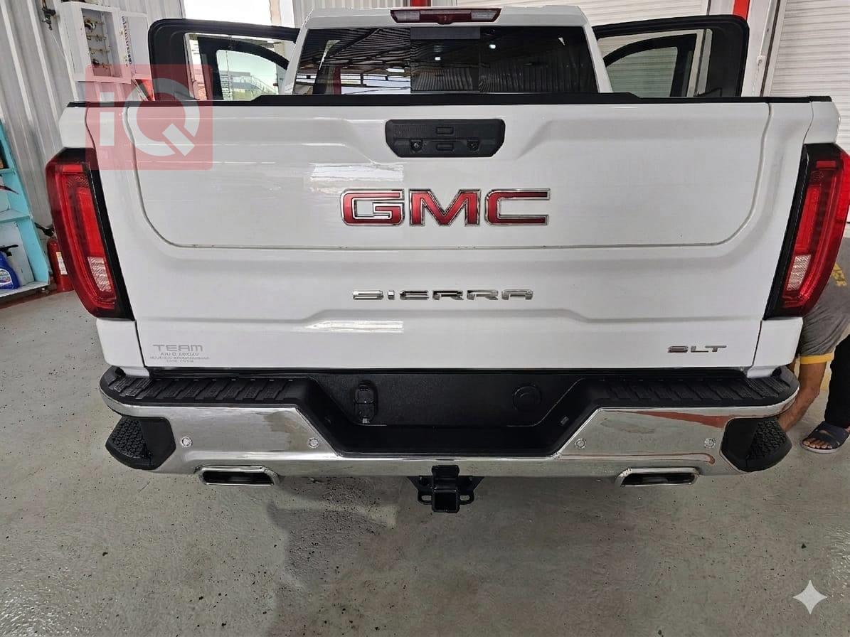 GMC Sierra